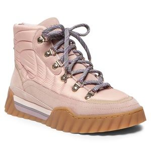 Kate Spade Wynter pink hiking/winter boots size 8